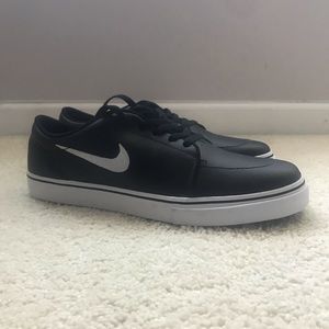 Nike SB Satire mens size 10